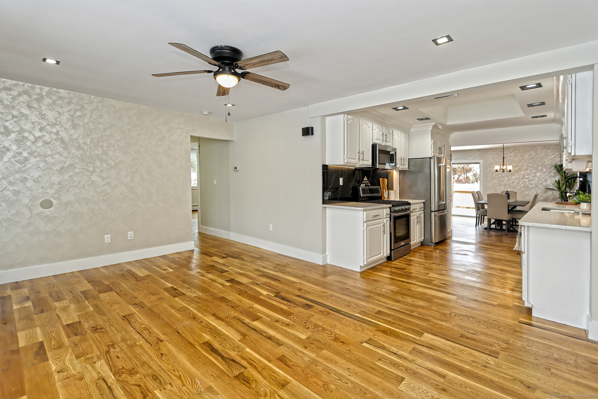 92 Contact Drive, West Haven, Connecticut image 6