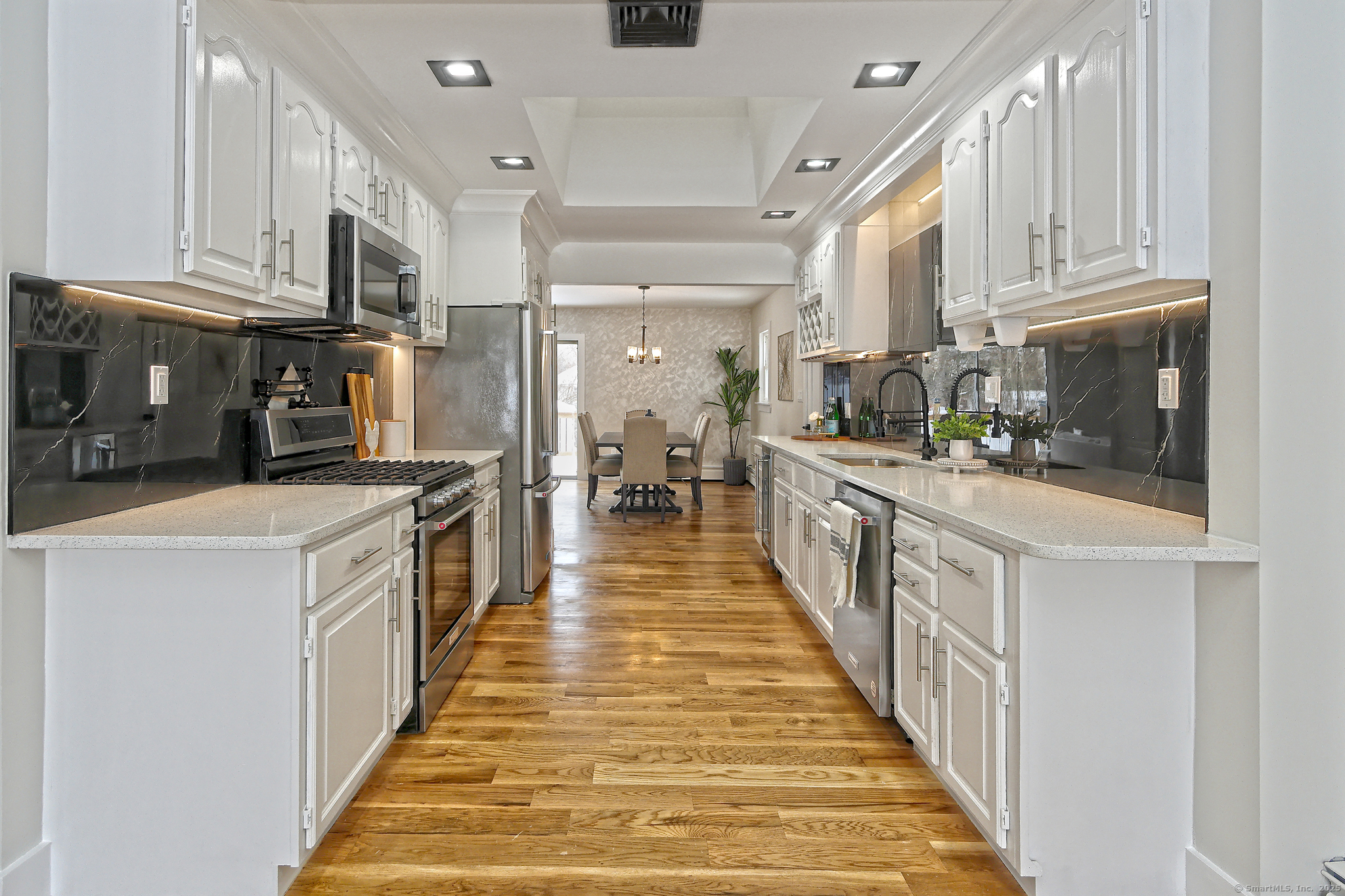 92 Contact Drive, West Haven, Connecticut image 9