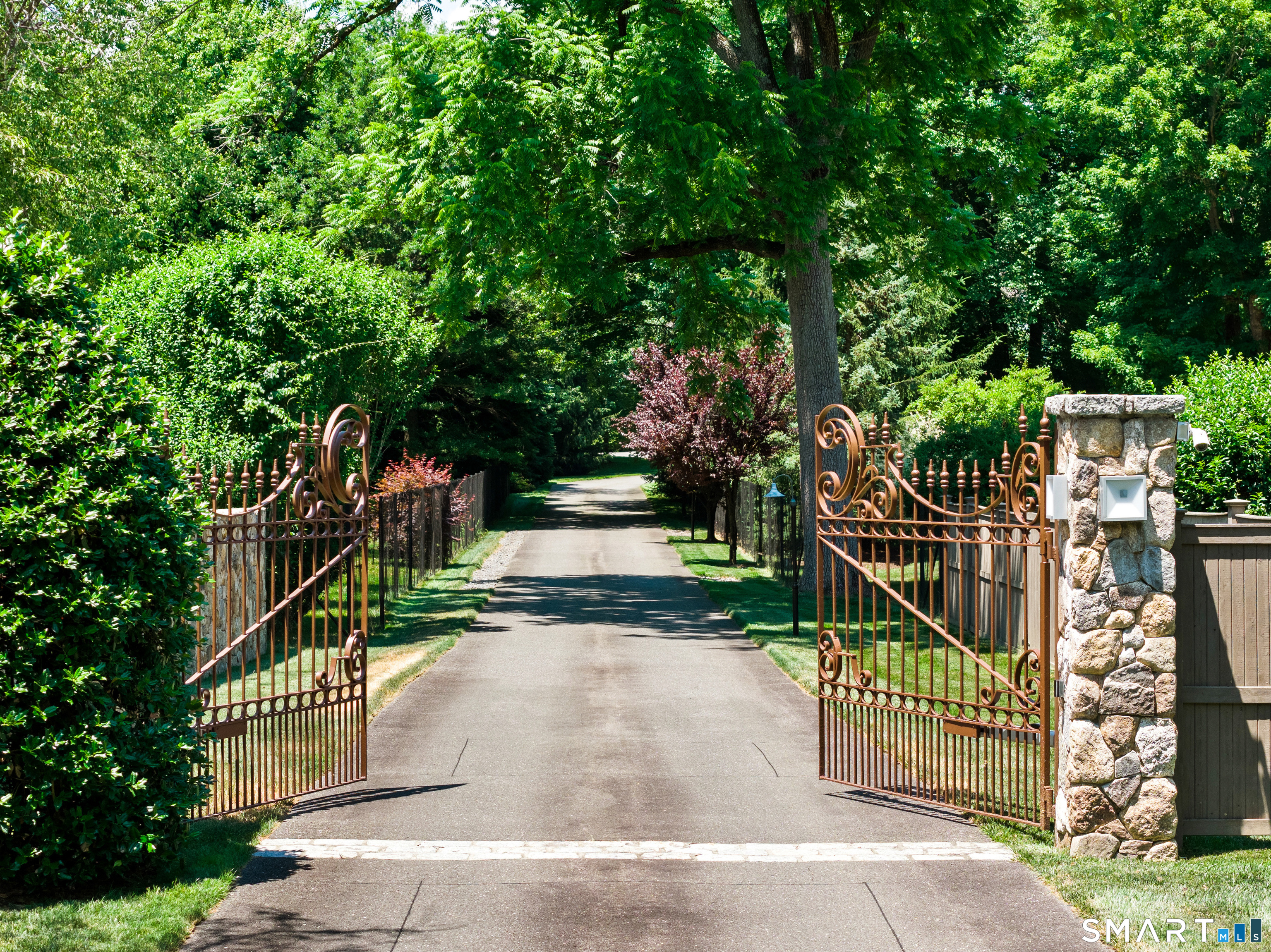 359 Greens Farms Road