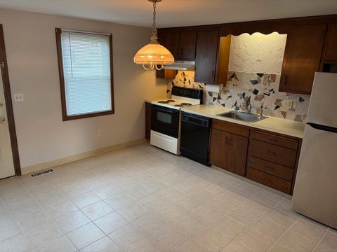 Tiny photo for 17 Garland Drive #17, Glastonbury, CT 06033 (MLS # 24142469)