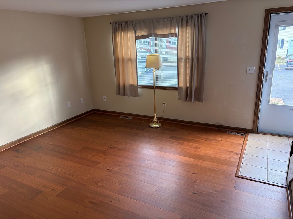 Photo of 17 Garland Drive #17, Glastonbury, CT 06033 (MLS # 24142469)