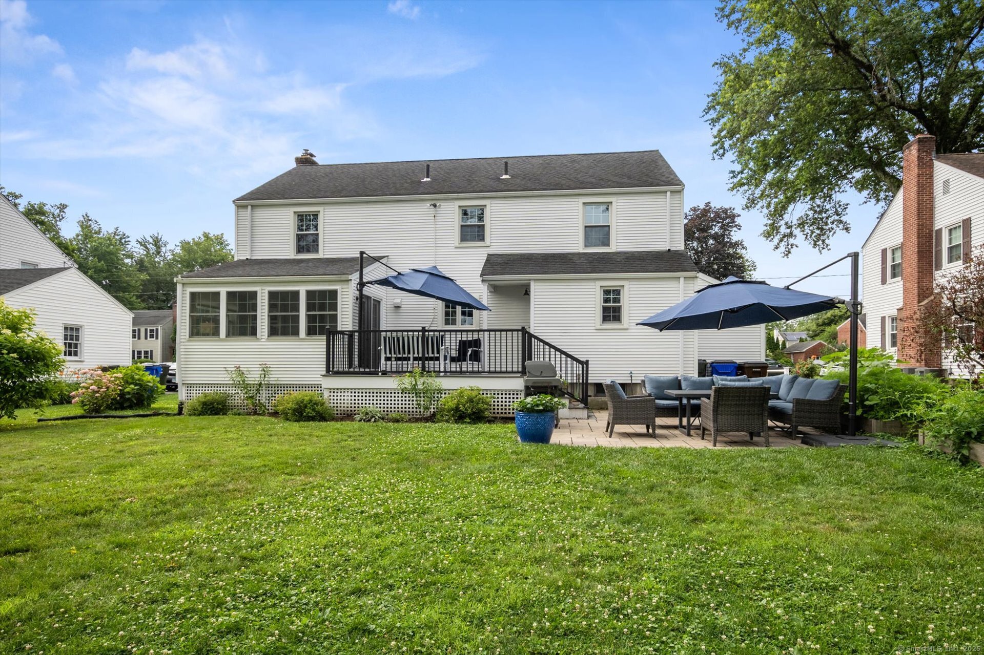 West Hartford, Connecticut 06107, United States, 4 Bedrooms Bedrooms, ,3 BathroomsBathrooms,Residential,Active,170417