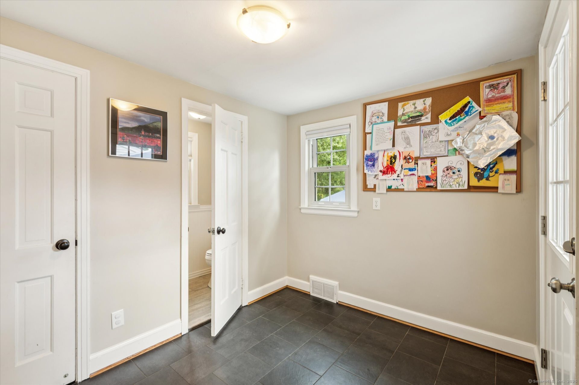 West Hartford, Connecticut 06107, United States, 4 Bedrooms Bedrooms, ,3 BathroomsBathrooms,Residential,Active,170417