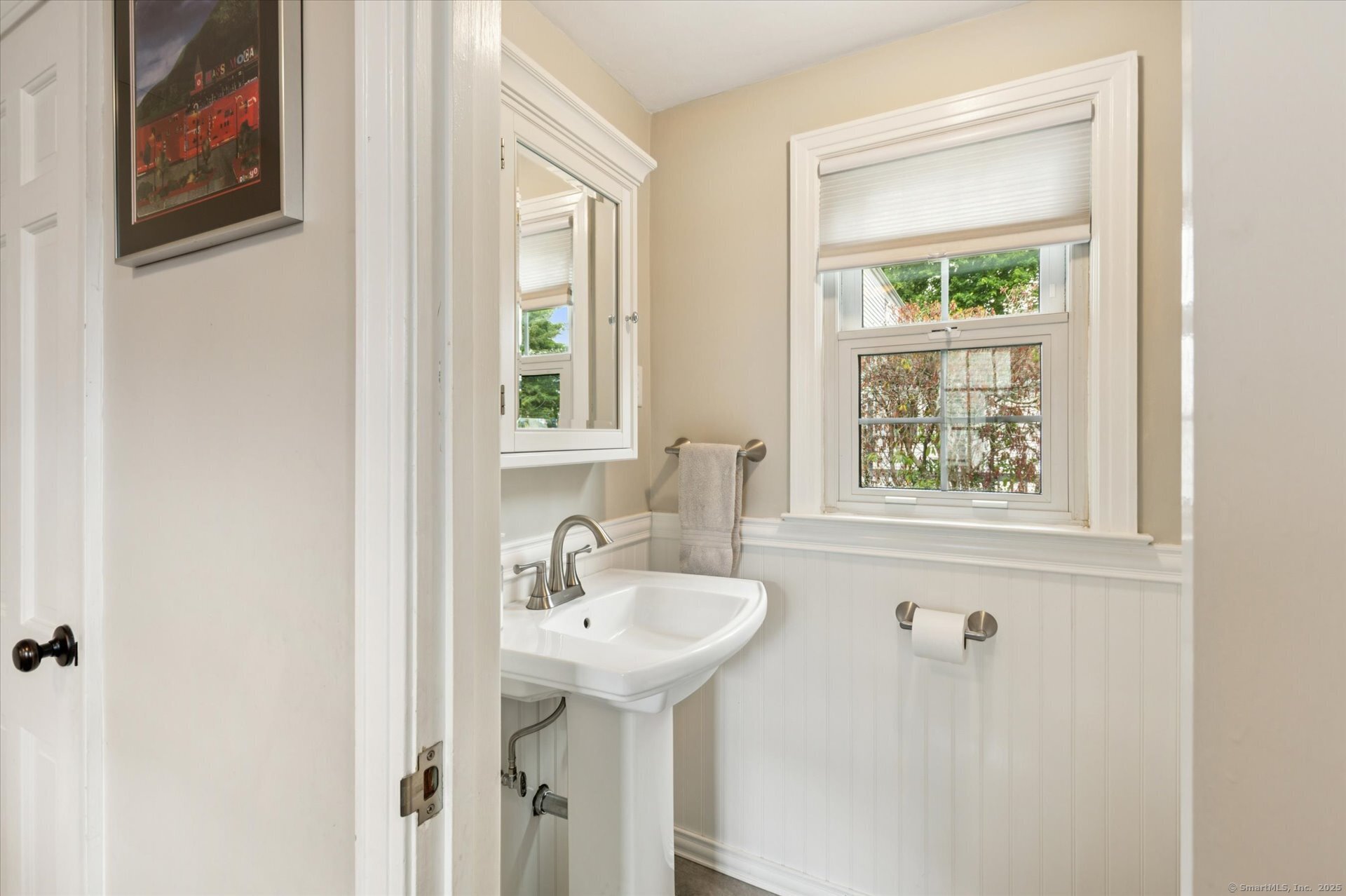 West Hartford, Connecticut 06107, United States, 4 Bedrooms Bedrooms, ,3 BathroomsBathrooms,Residential,Active,170417