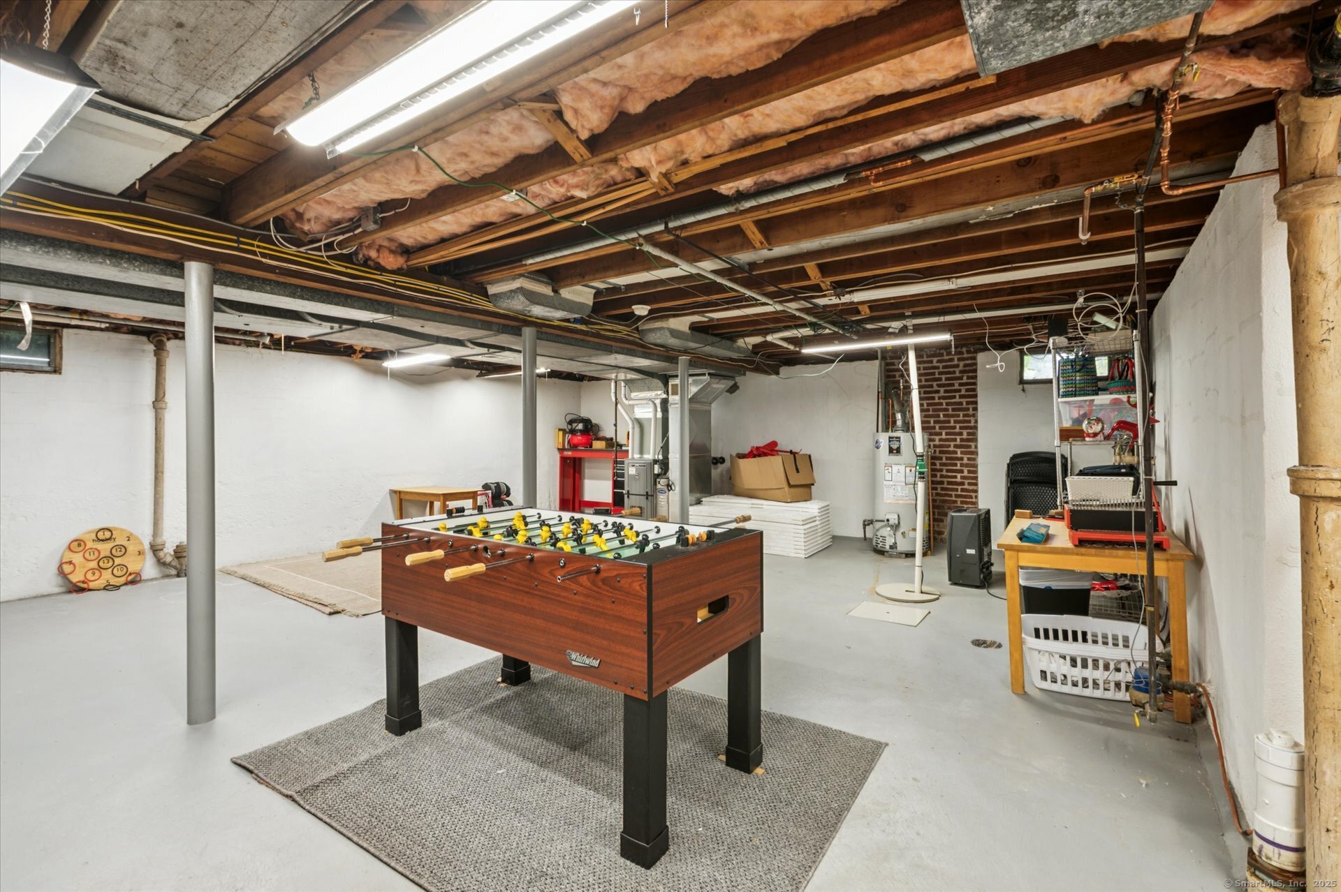 West Hartford, Connecticut 06107, United States, 4 Bedrooms Bedrooms, ,3 BathroomsBathrooms,Residential,Active,170417