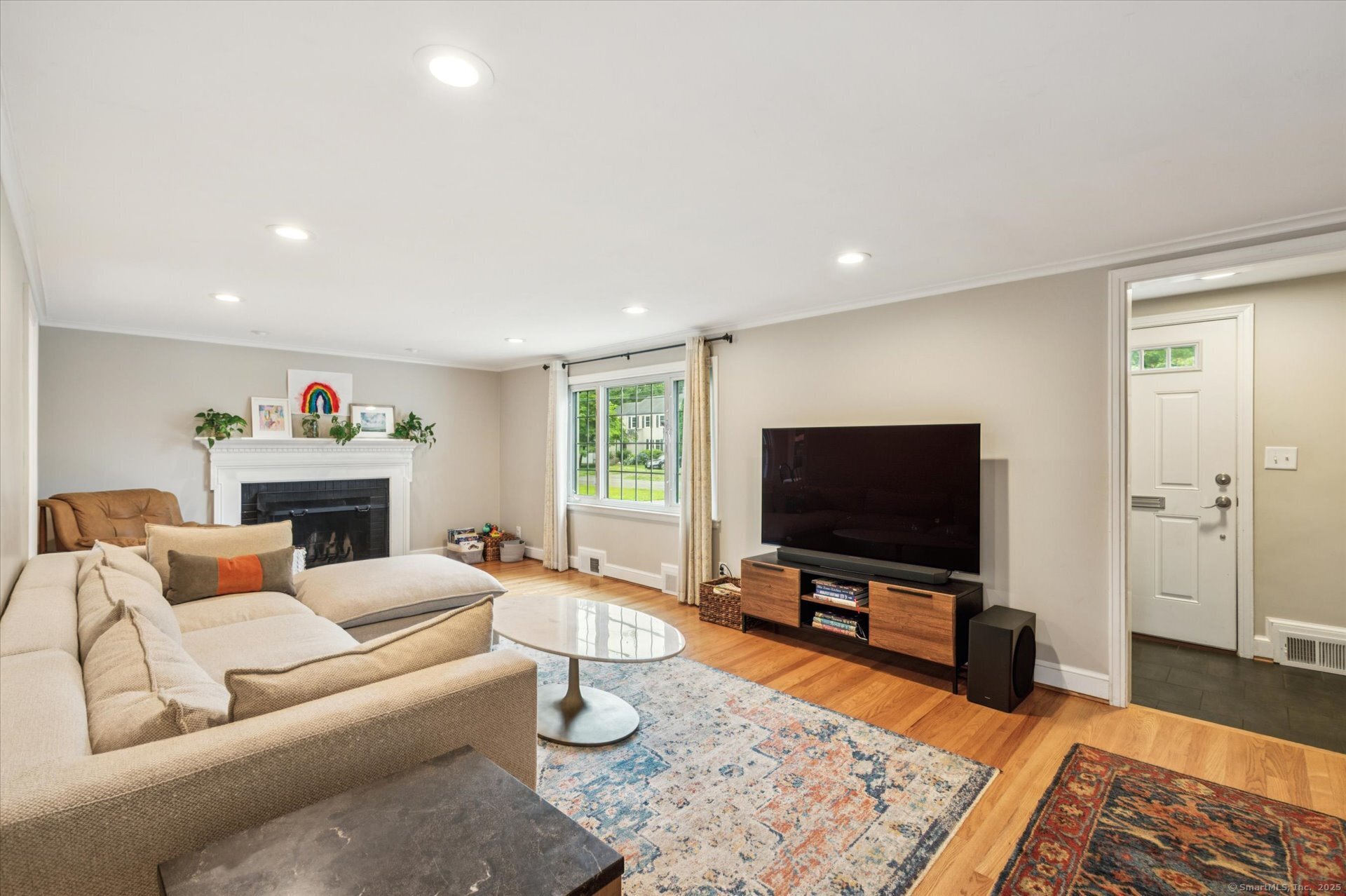 West Hartford, Connecticut 06107, United States, 4 Bedrooms Bedrooms, ,3 BathroomsBathrooms,Residential,Active,170417