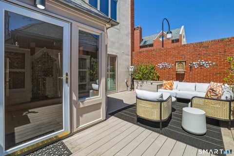 Tiny photo for 395 Temple Street #395, New Haven, CT 06511 (MLS # 24199774)
