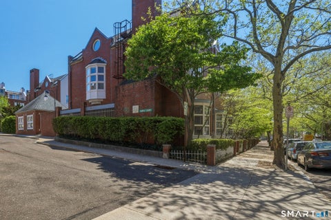 Tiny photo for 395 Temple Street #395, New Haven, CT 06511 (MLS # 24199774)