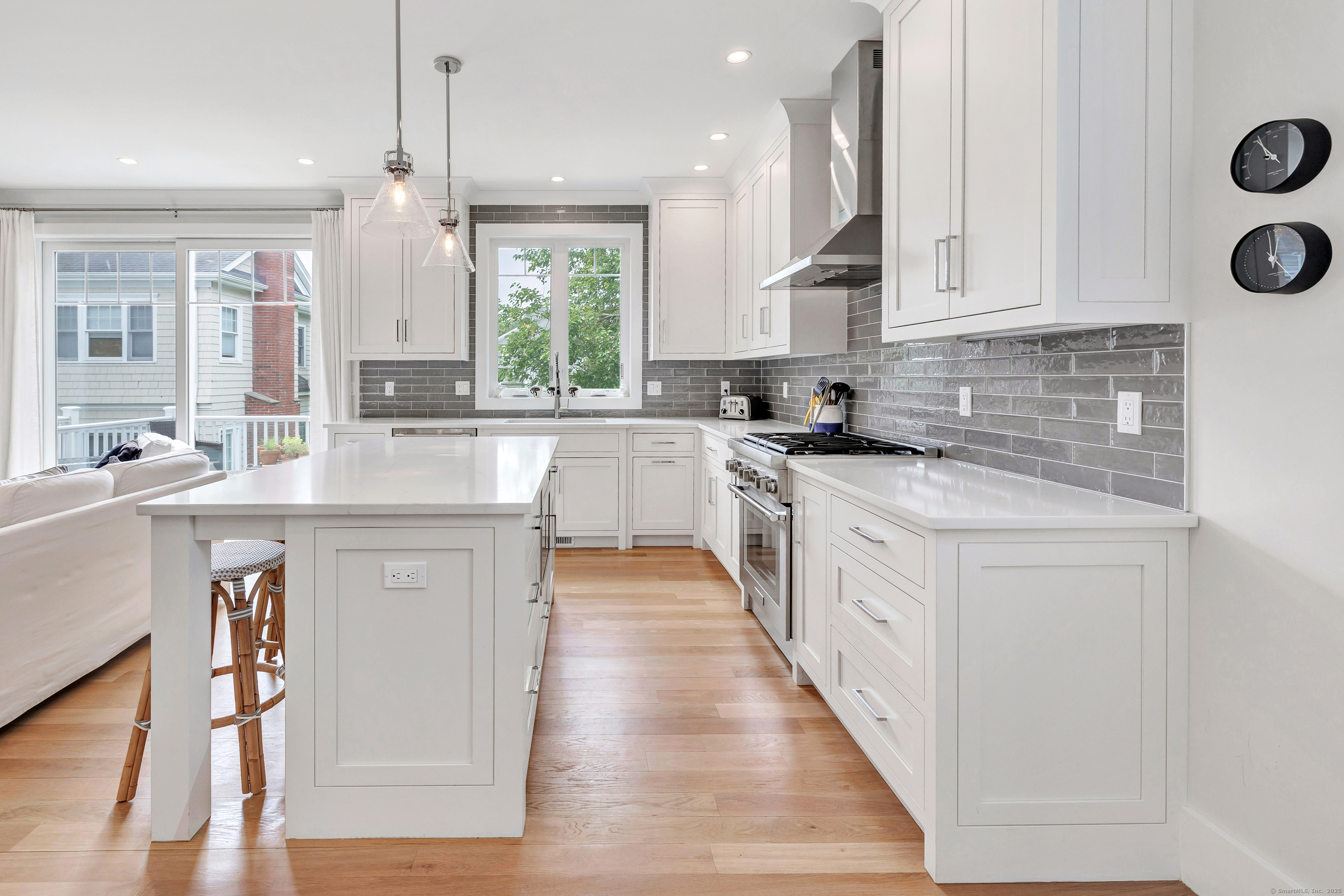 888 Oldfield Road