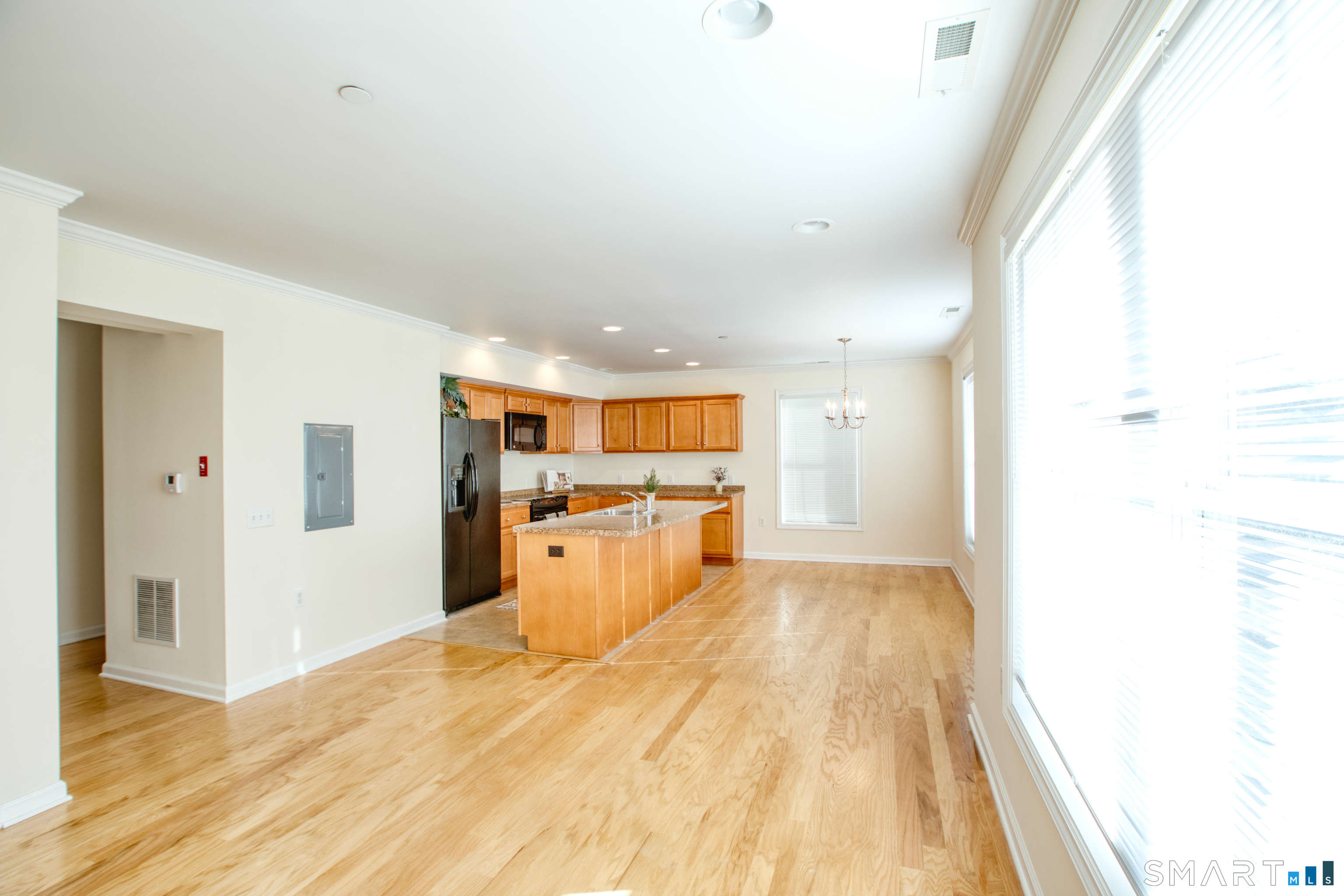 15 West Main Street J201