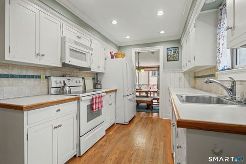 Tiny photo for 41 Happy Hollow Circle #B, Stratford, CT 06614 (MLS # 24177920)