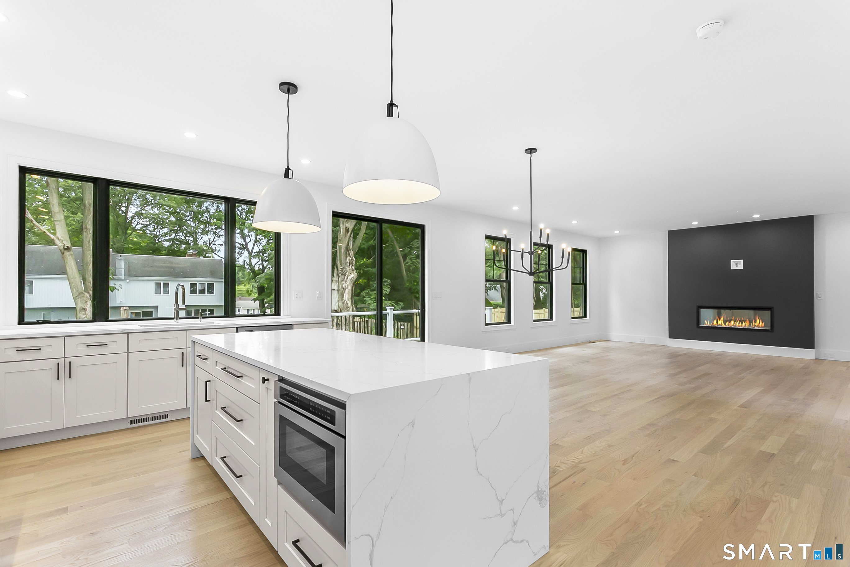 35 Oronoque Hills Road