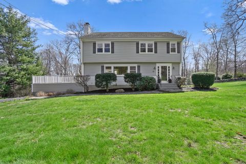 22 Mohawk Drive Easton CT 06612