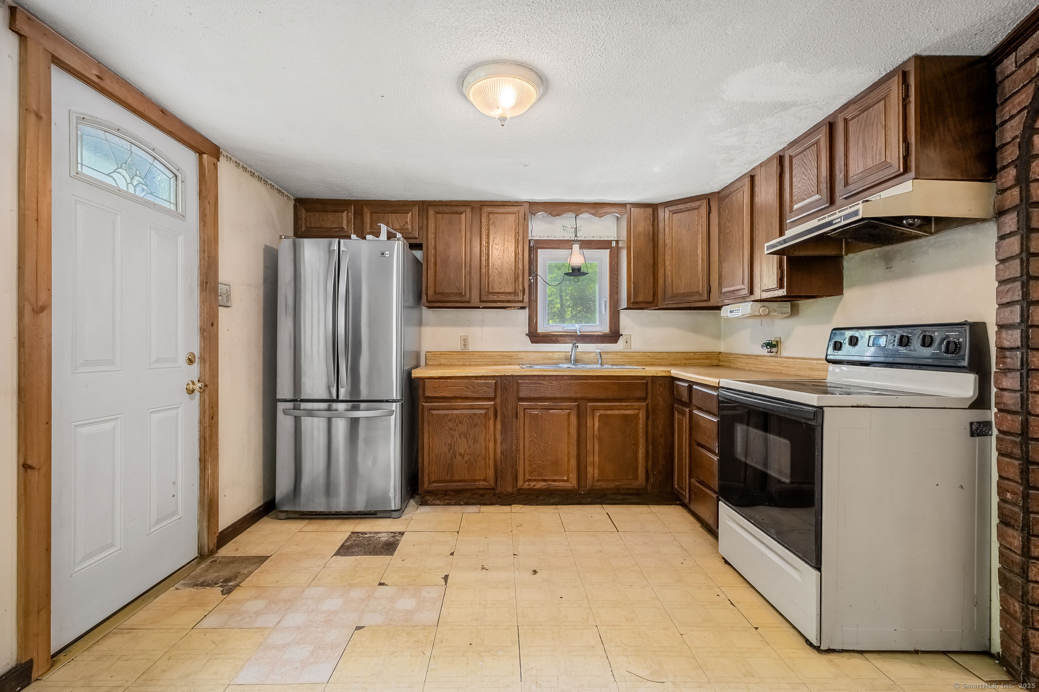 33 Hurlbut Road, Tolland, Connecticut image 9