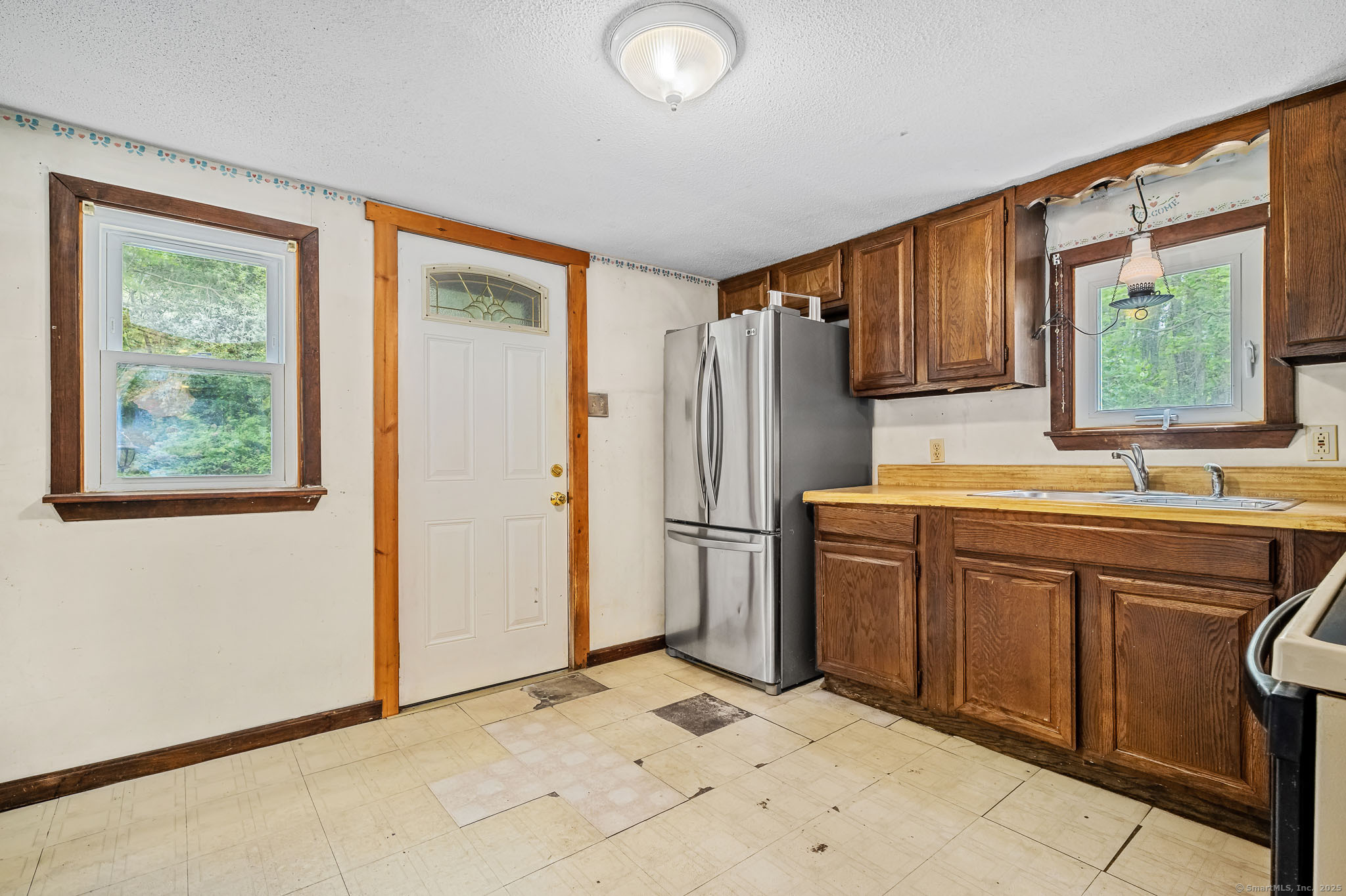 33 Hurlbut Road, Tolland, Connecticut image 8