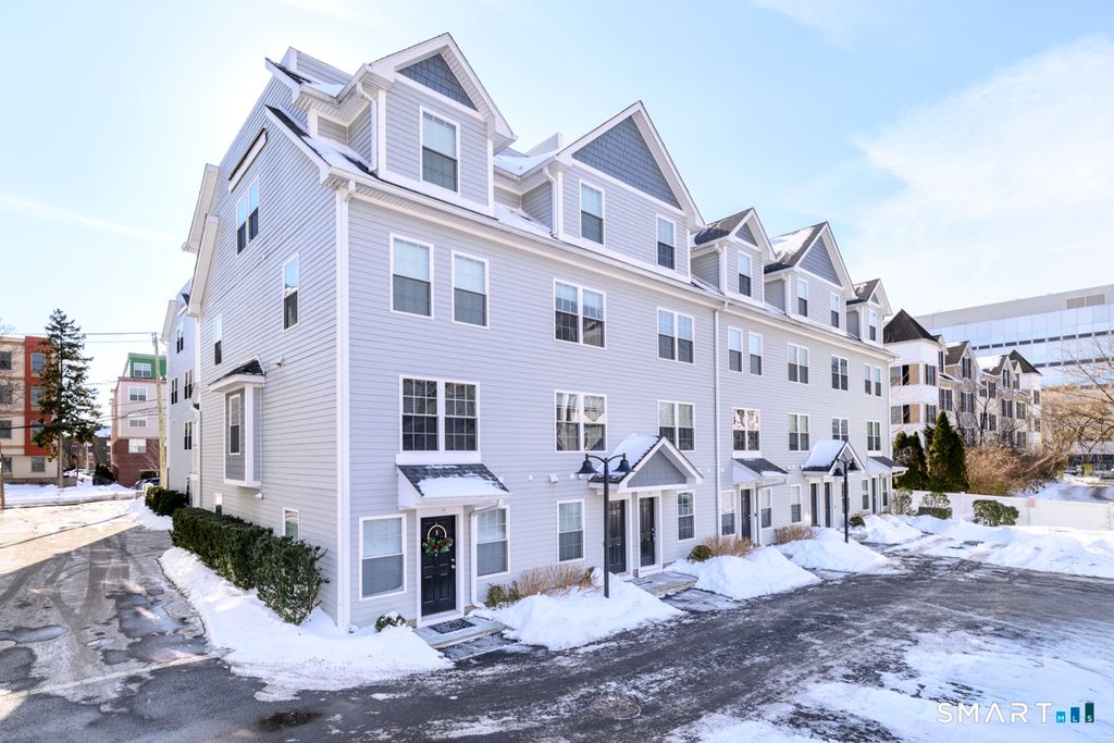 Photo of 20 3rd Street #11, Stamford, CT 06905 (MLS # 24150935)