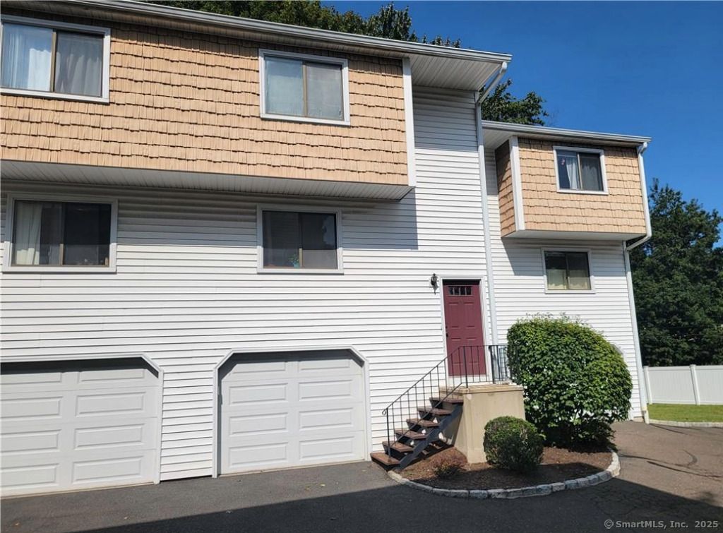 Photo of 825 Hope Street #APT 4, Stamford, CT 06907 (MLS # 24135521)