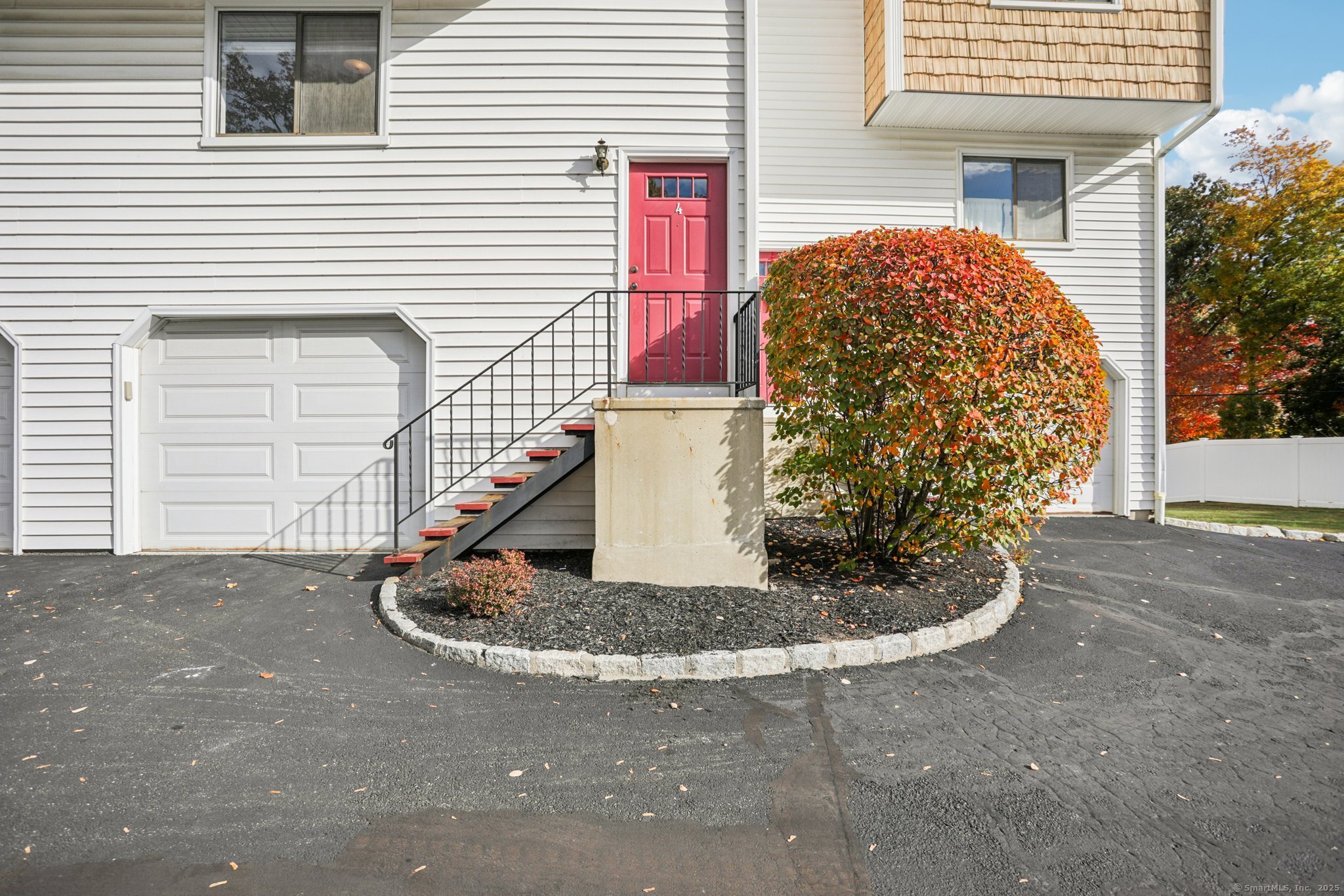 825 Hope Street APT 4