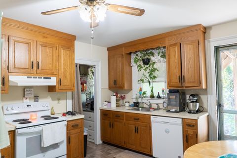 Tiny photo for 128 Millville Avenue #2, Naugatuck, CT 06770 (MLS # 24132252)