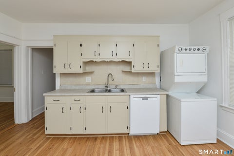 Multifamily For Rent - 390 Clinton Street<br/> New Britain, CT 06053