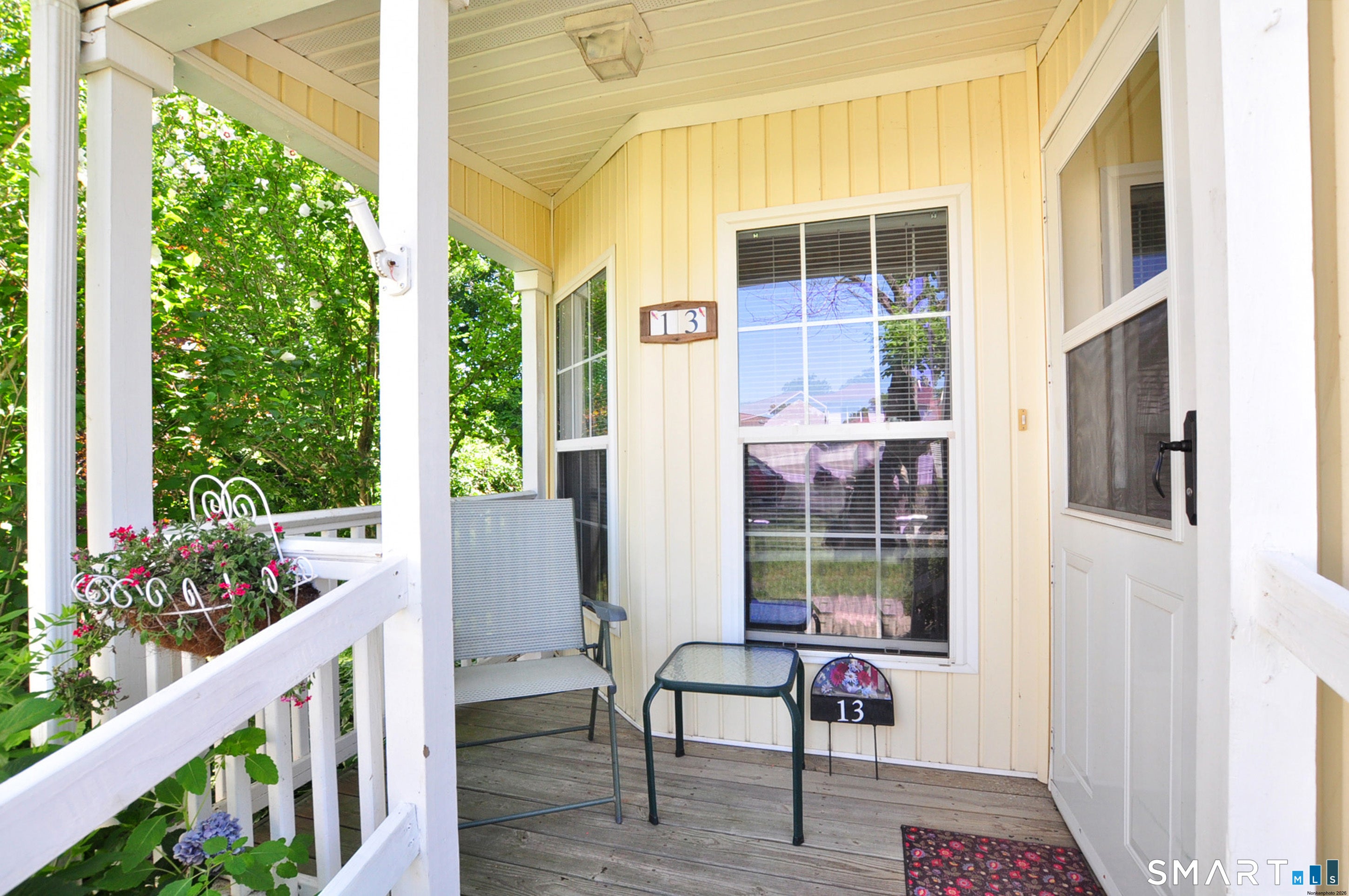 13 Laurel Circle