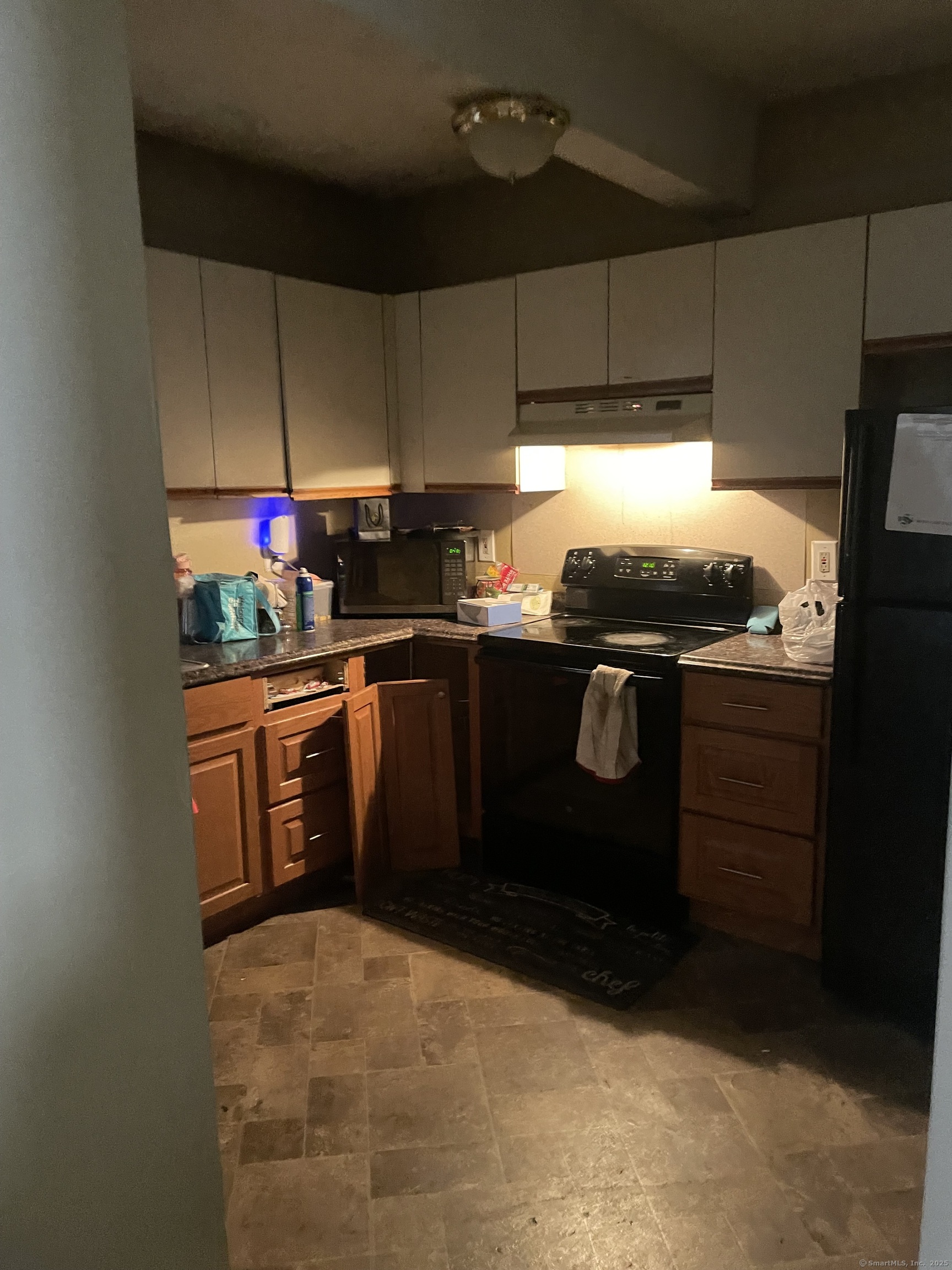 379 Woodland Street #APT 2C, Hartford, Connecticut image 31