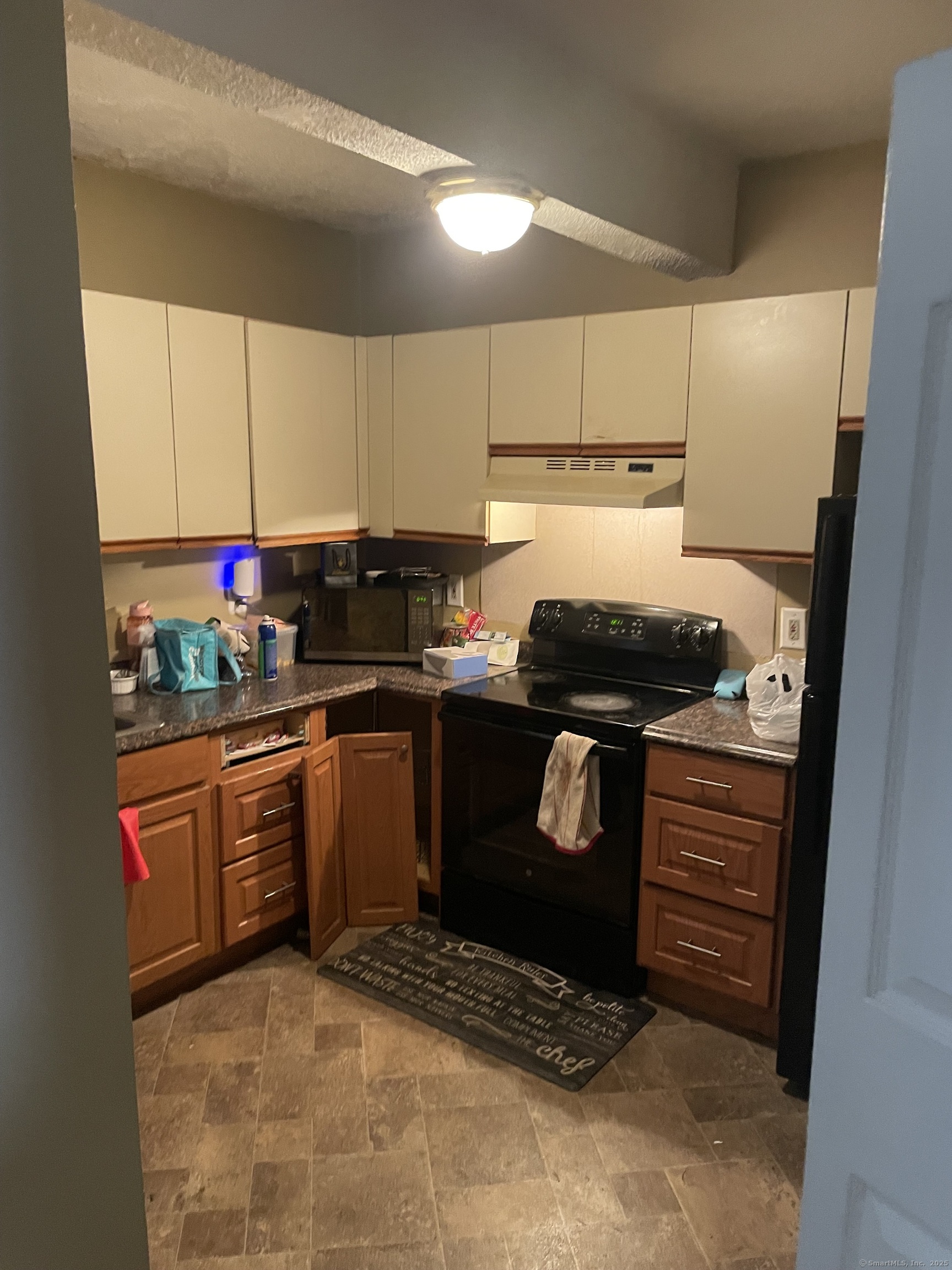 379 Woodland Street #APT 2C, Hartford, Connecticut image 36