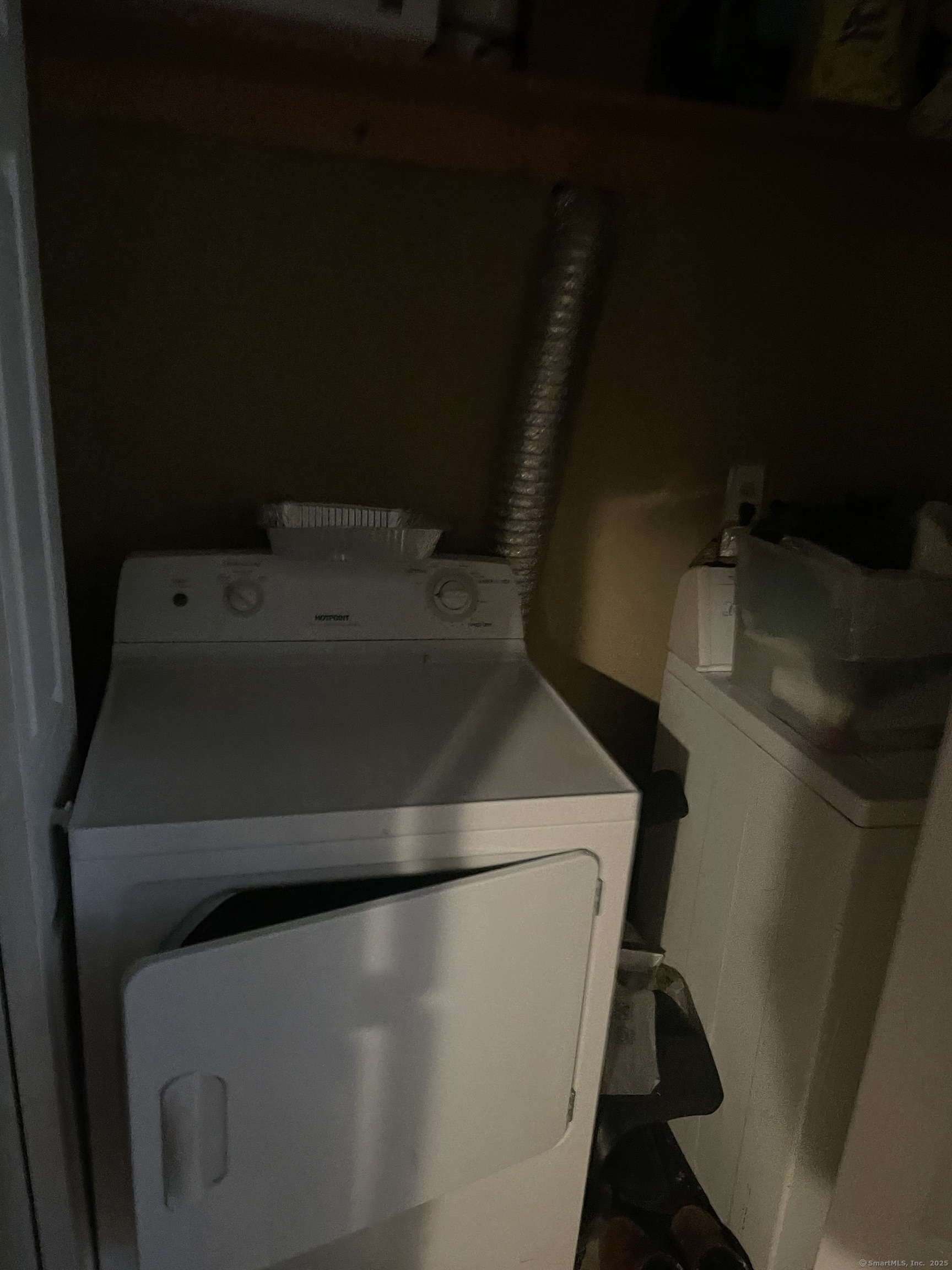 379 Woodland Street #APT 2C, Hartford, Connecticut image 35