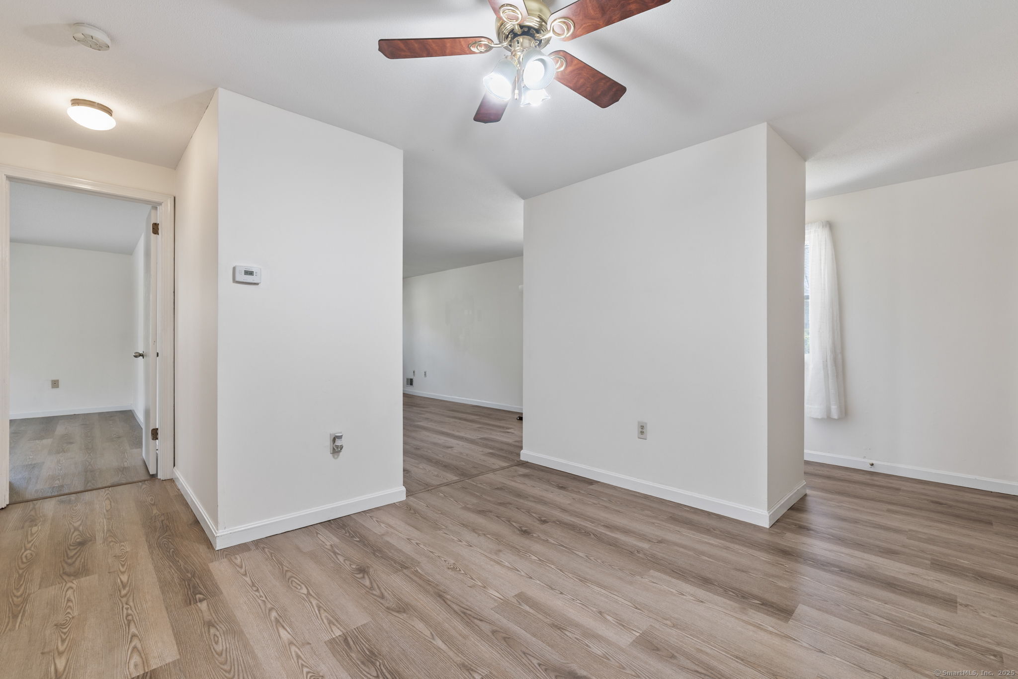 339 Dunfey Lane #APT B, Windsor, Connecticut image 10