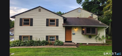 Photo of 18 Allen Court #7/g, Meriden, CT 06451 (MLS # 24206697)