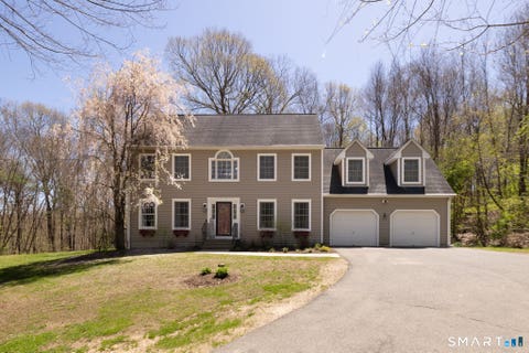 Homes For Sale - 29 Chestnut Hill Road<br/> Tolland County, Hebron, CT 06248