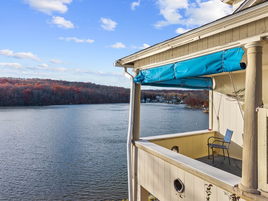 Photo of 29 Oswegatchie Road, Waterford, CT 06385 (MLS # 24142048)