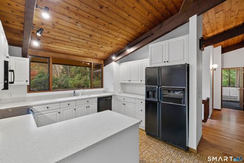 Tiny photo for 16 Longview Avenue, Waterford, CT 06385 (MLS # 24147075)