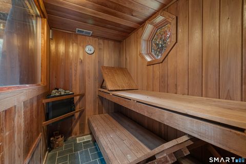 Tiny photo for 16 Longview Avenue, Waterford, CT 06385 (MLS # 24147075)