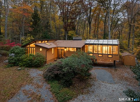 Tiny photo for 16 Longview Avenue, Waterford, CT 06385 (MLS # 24147075)