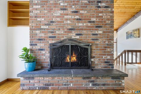 Tiny photo for 16 Longview Avenue, Waterford, CT 06385 (MLS # 24147075)