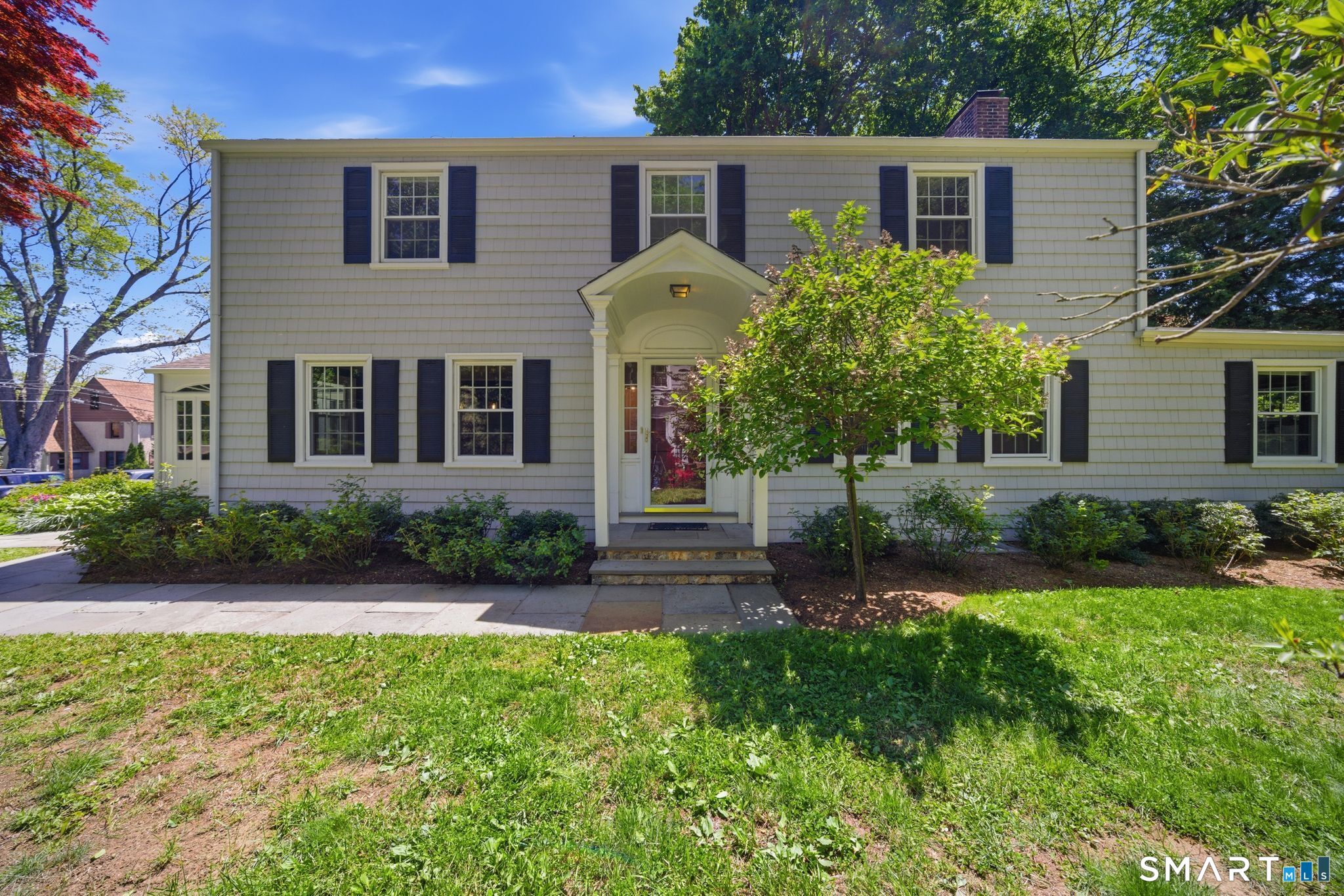 3 Knickerbocker Avenue