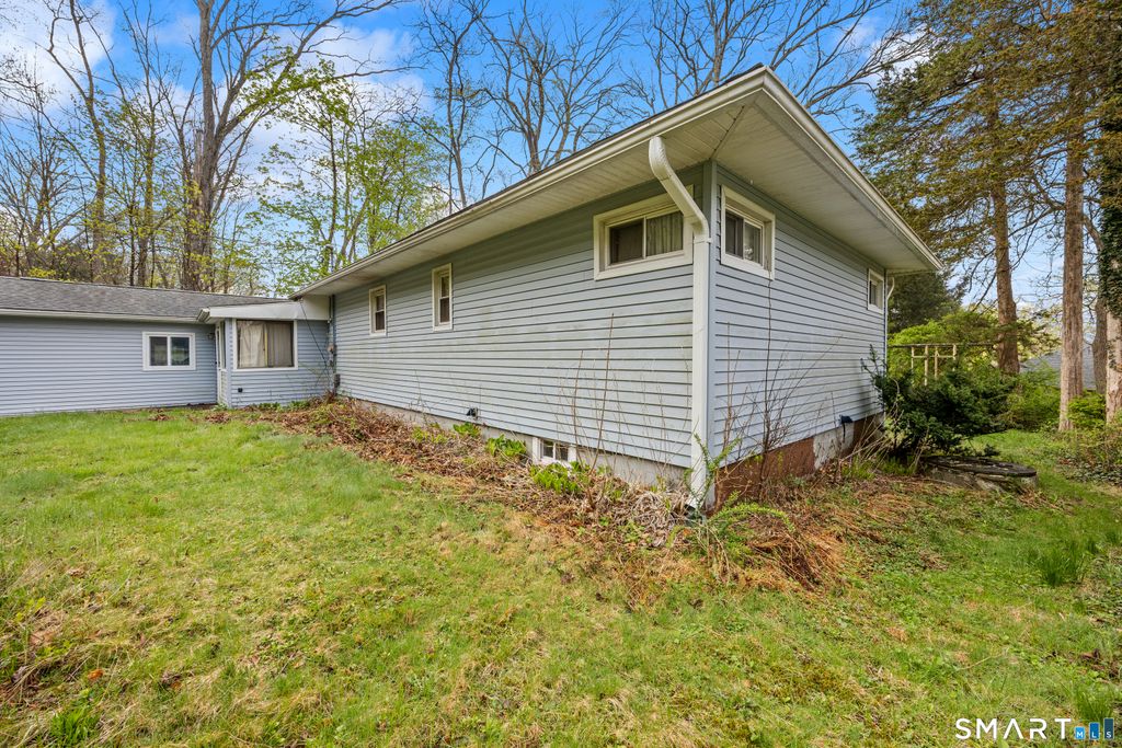 Photo of 331 Lee Farm Drive, Southbury, CT 06488 (MLS # 24170641)