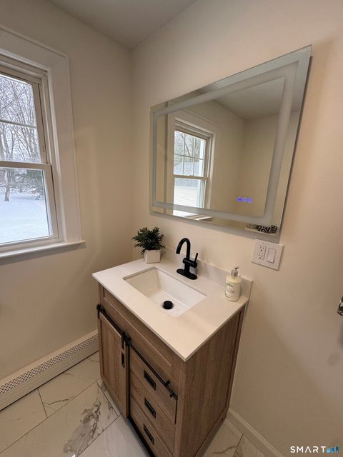 Tiny photo for 24 North Avenue, North Haven, CT 06473 (MLS # 24157340)