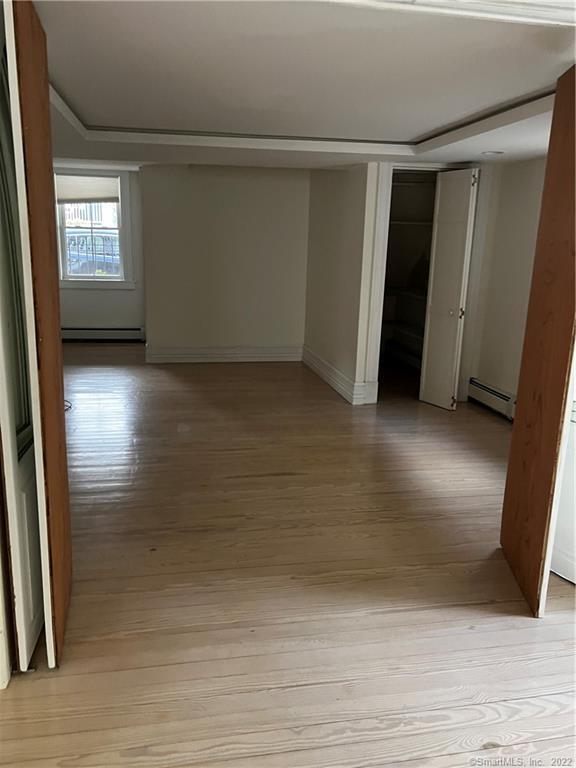 Stonington, Connecticut 06378, United States, 2 Bedrooms Bedrooms, ,2 BathroomsBathrooms,Residential,Pending,138211