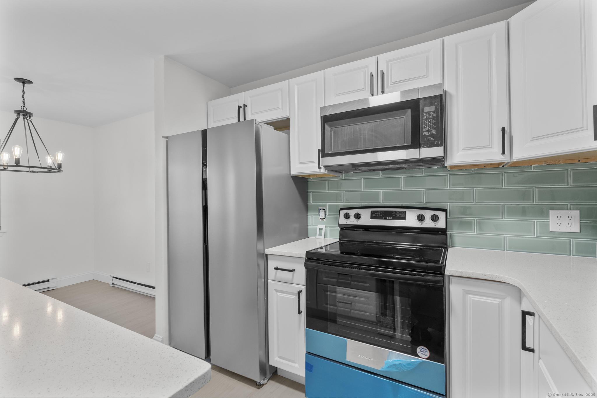 11 Pineview Drive #C, Branford, Connecticut image 6
