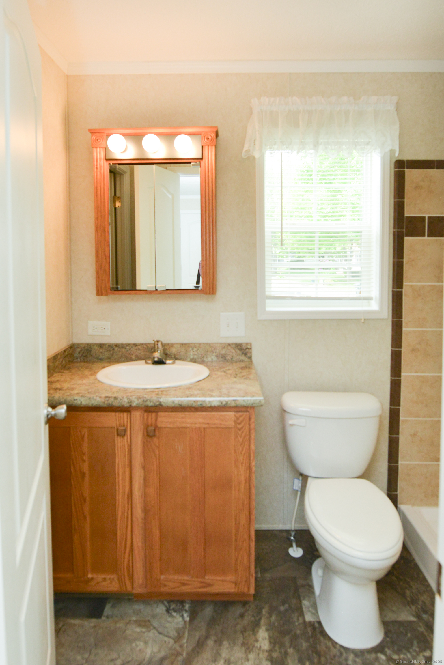 2 Blueberry Lane, Plymouth, Connecticut image 27