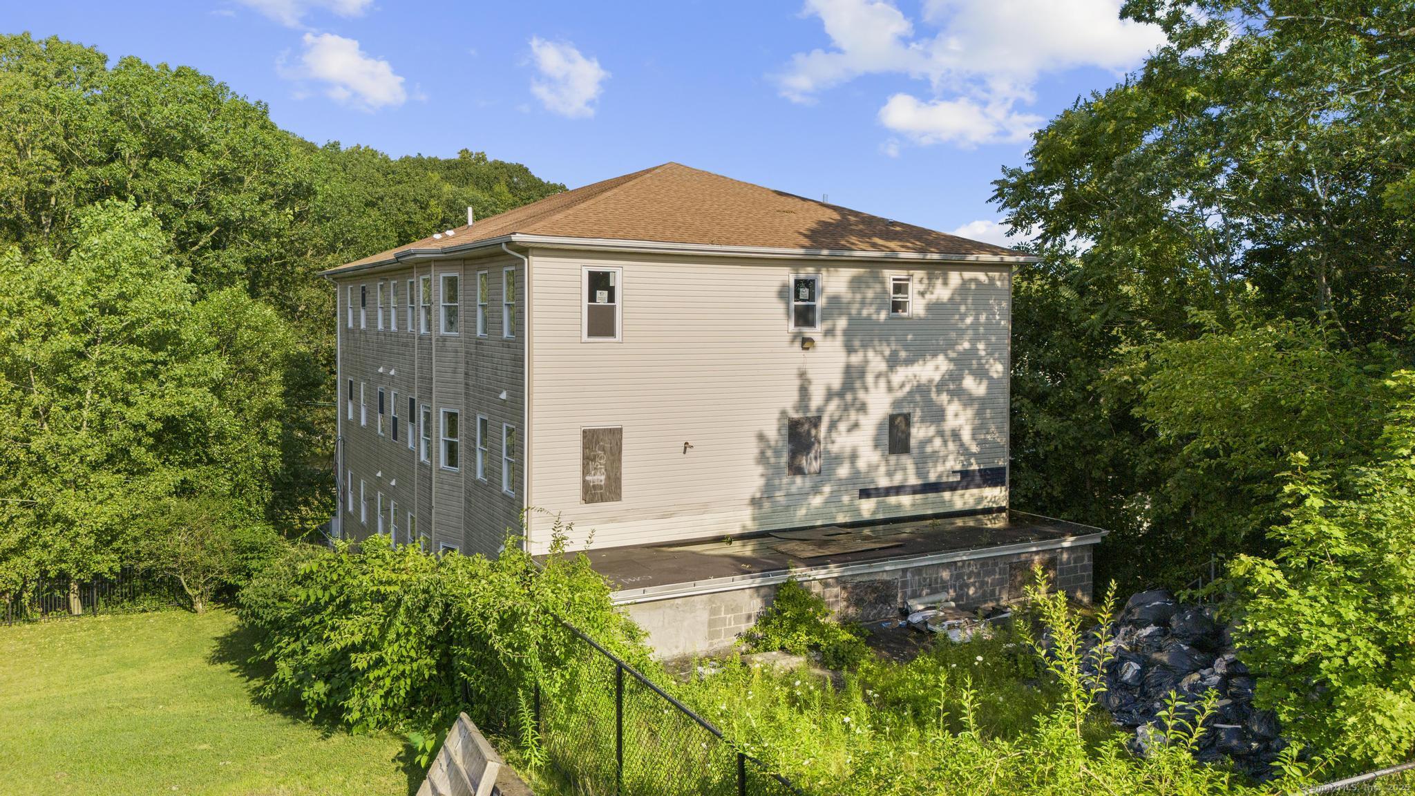 365 Willow Street