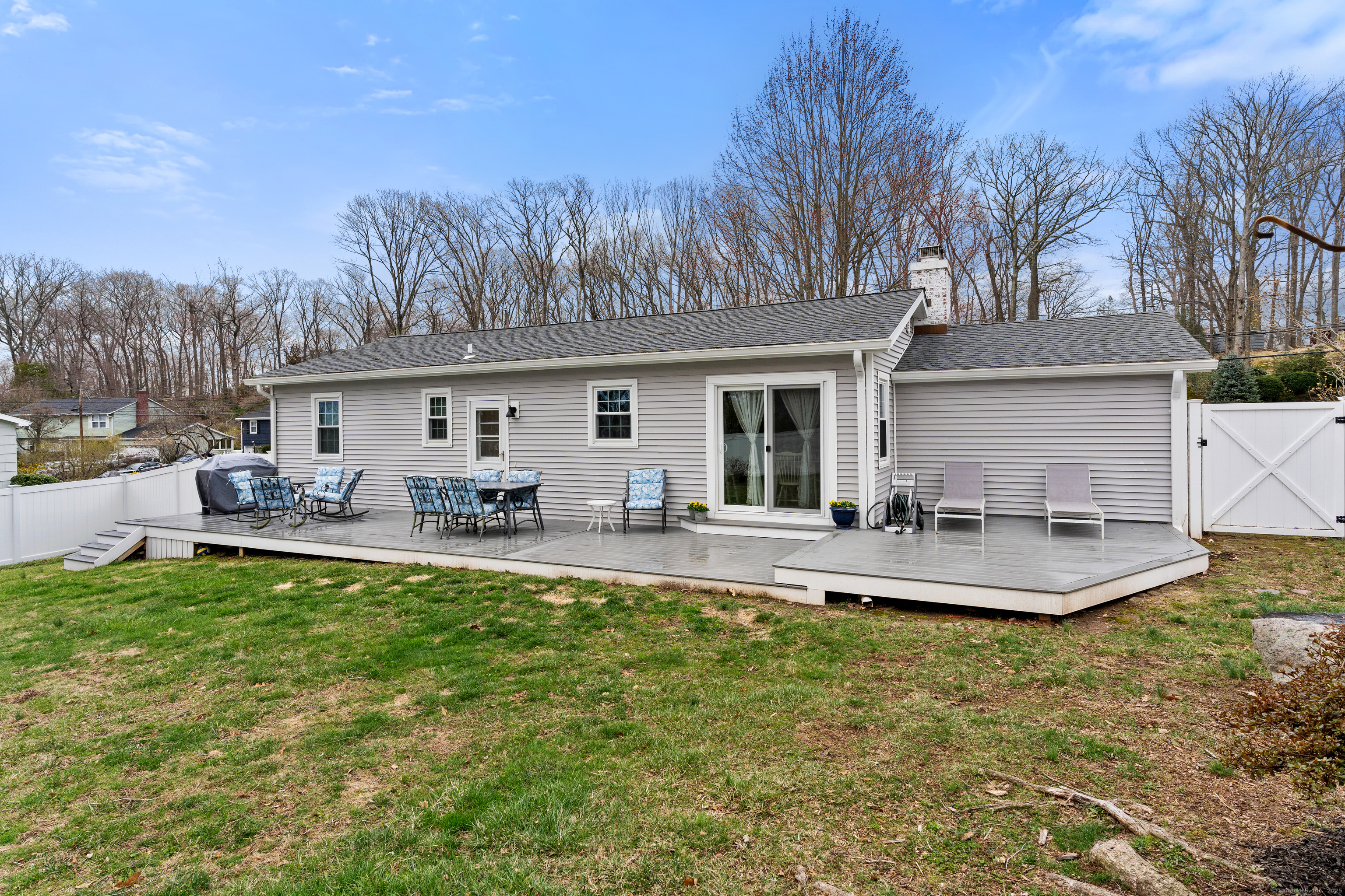 18 Woodvale Road, Branford, Connecticut image 4