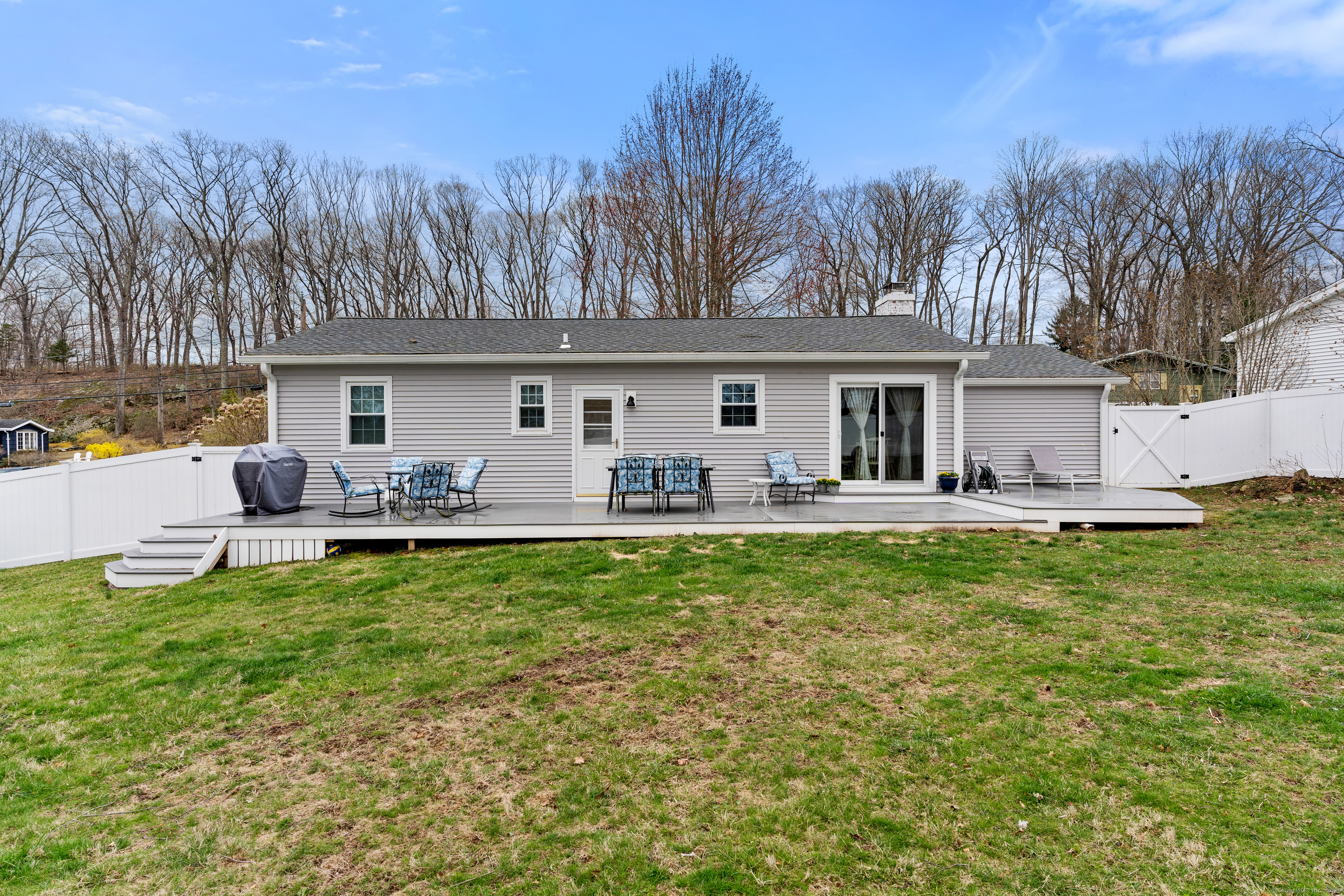 18 Woodvale Road, Branford, Connecticut image 5