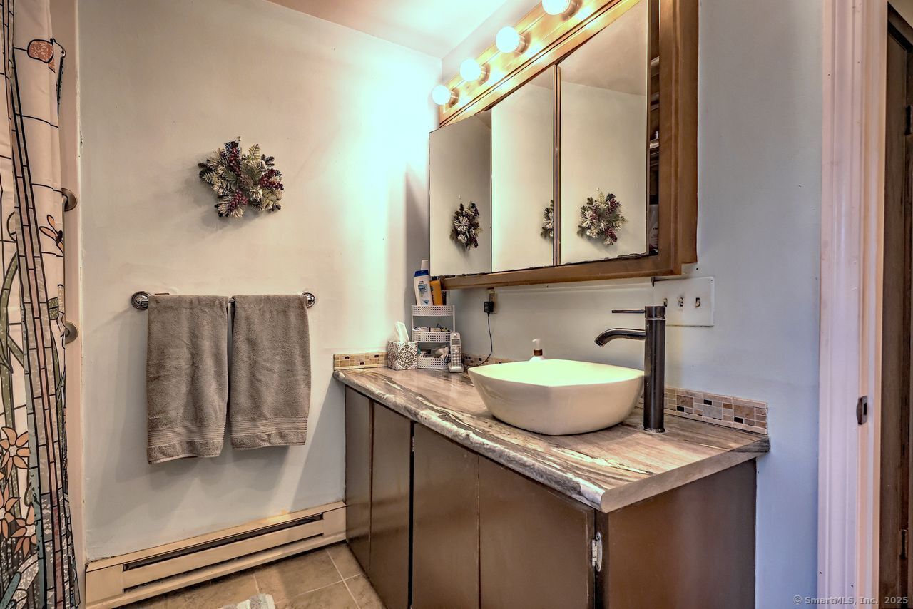 1069 Foxon Road, North Branford, Connecticut image 35