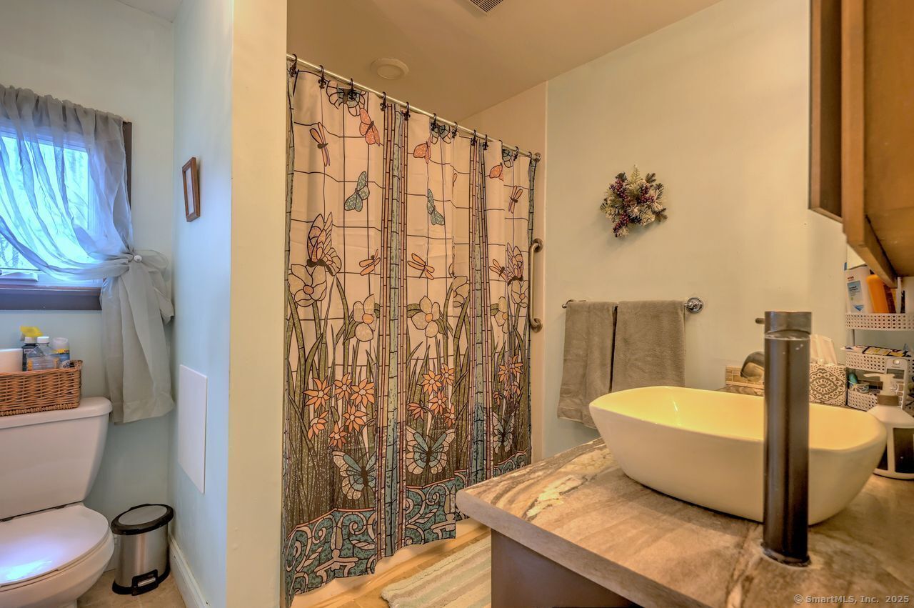 1069 Foxon Road, North Branford, Connecticut image 34