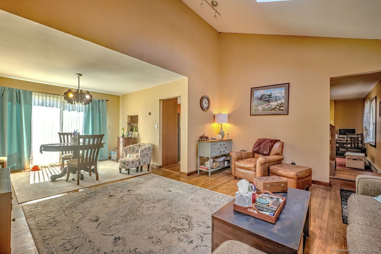 1069 Foxon Road, North Branford, Connecticut image 10