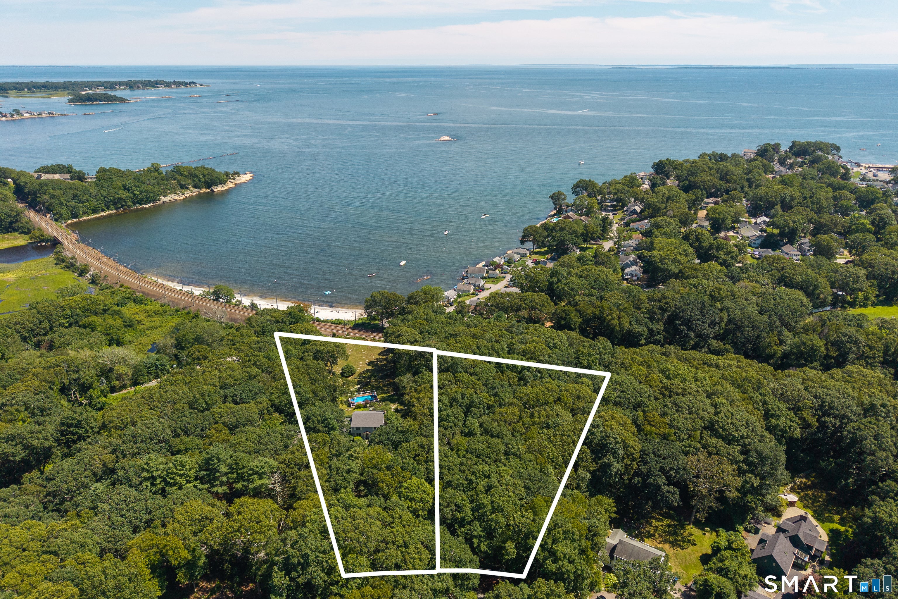13 Oakridge Drive