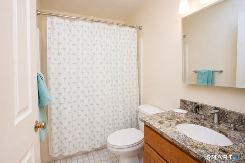 Tiny photo for 4 Camille Lane #4, Canton, CT 06019 (MLS # 24181811)